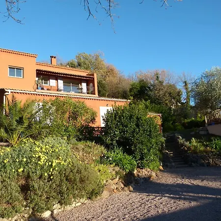 Apartament Soleil Rouge