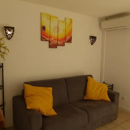 Apartament Soleil Rouge *